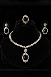 Black Gemstone Halo