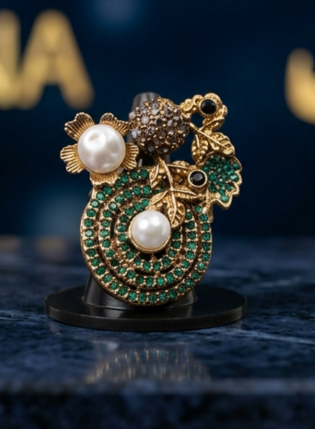 Emerald Serpent Ring