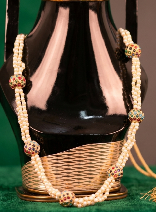 Luna Pearl Mala